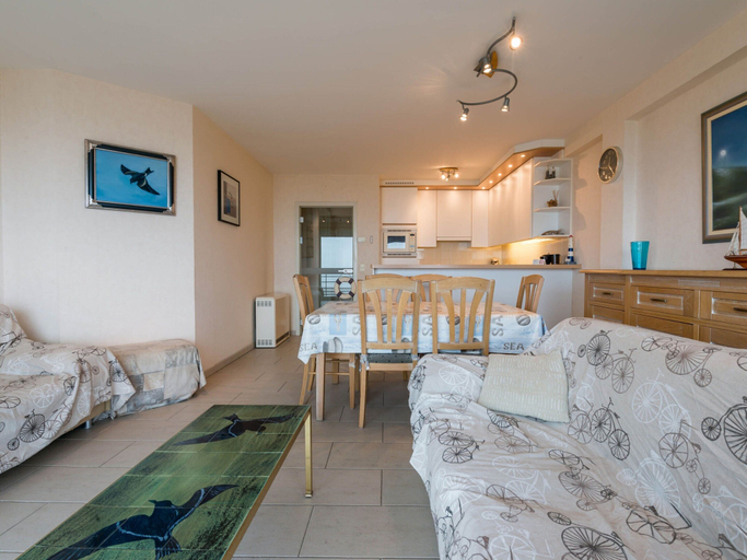 Private kitchen 2, Apartment in Zeedijk With Sea View, West-Vlaanderen