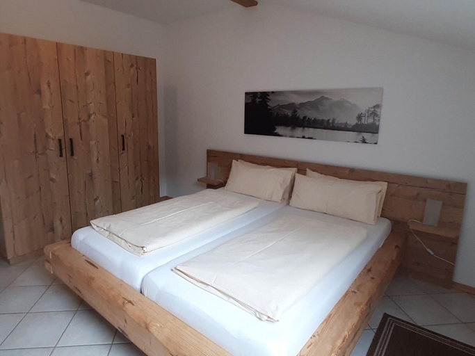 Bedroom 2, Charmante Ferienwohnung in Bayrischzell, Miesbach