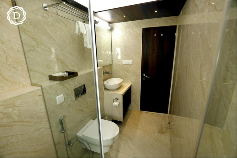 Bathroom 2, Hotel Daani Continental, Imphal West