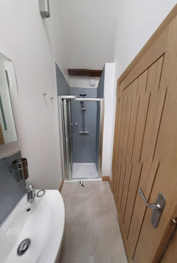 Bathroom 4, Rhostwarch Bed and Breakfast, Pembrokeshire