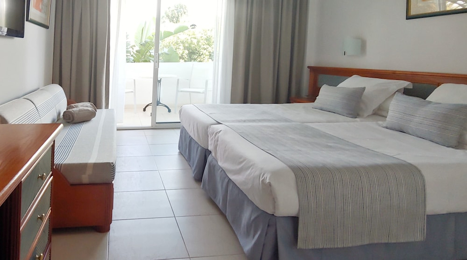 Bedroom 3, Hotel Rocamarina, Baleares