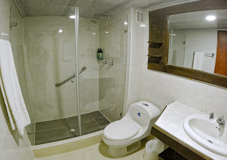 Bathroom 5, Hotel Del Llano, Restrepo