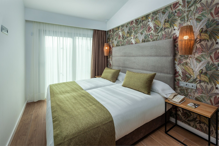 Bedroom 3, Kumara Serenoa by Lopesan Hotels, Las Palmas