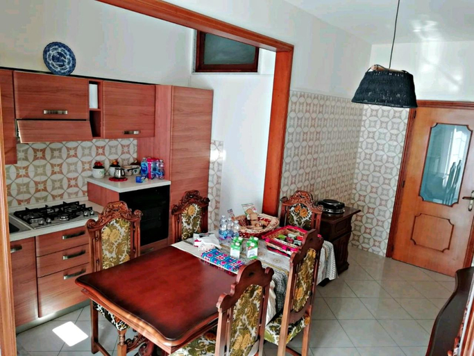 Others 4, A Casa di Raffy, Bari