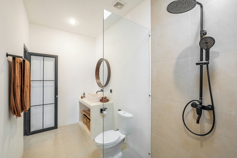 Bathroom 2, Luxe Villa Amra By OriVista w/ Rice Field Views, Badung