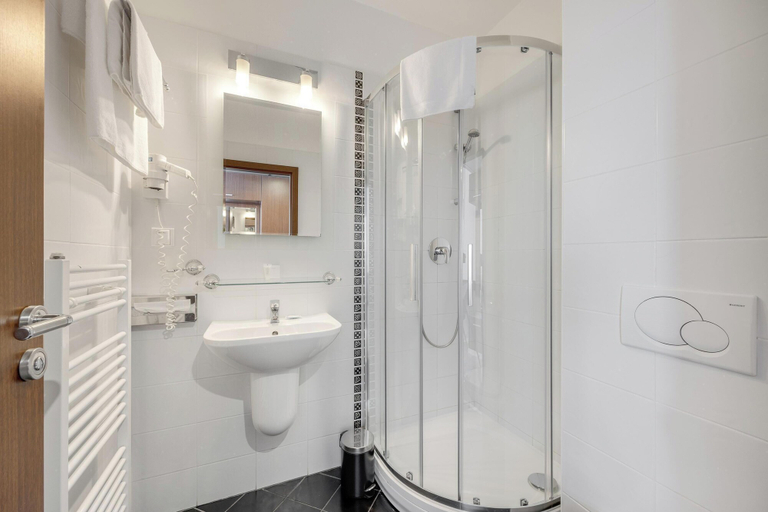 Bathroom 5, Hotel ANTARES, Bratislava