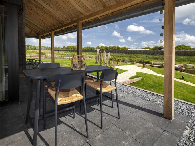 Others 5, Beautiful villa with spacious garden, Skarsterlân