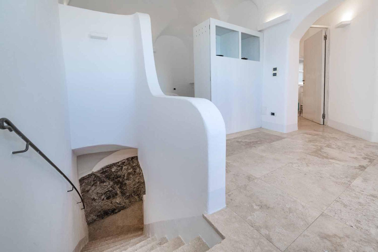 Others 5, Dimore Saracene, Savona