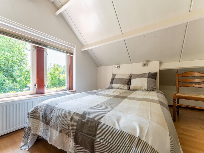 Room 5, Holiday Home Zeeland Near Westerschelde, Borsele