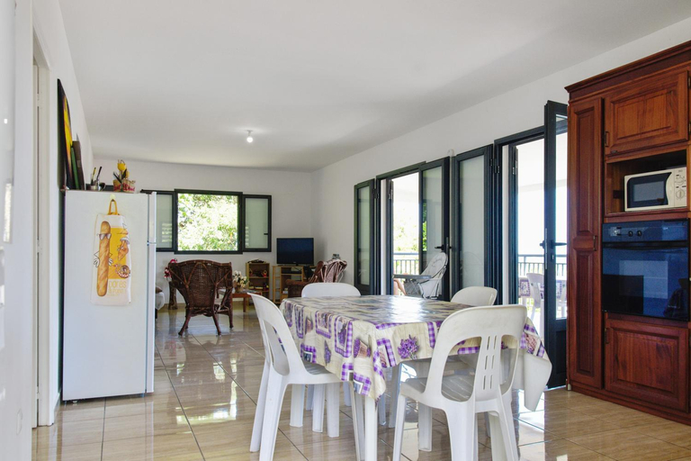 Others 3, Maison confortable avec vue sur mer a Sainte-Rose + jardin, Sainte-Rose