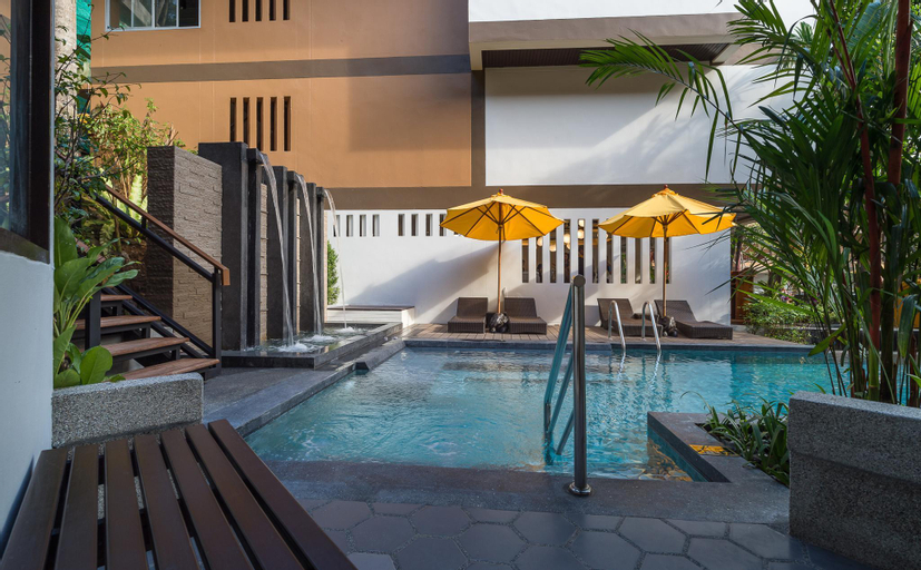 Swimming Pool 8