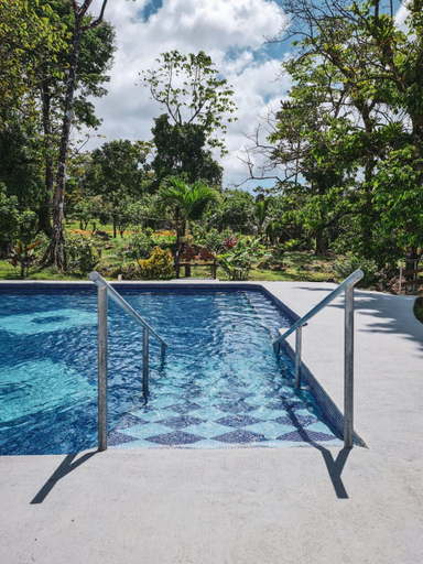 Swimming pool 1, Cabanas Don Ramiro, Upala