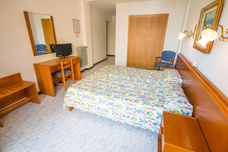 Bedroom 2, Hotel Amic Gala, Baleares