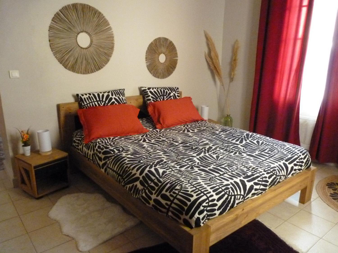 Bedroom 3, L'Oostaloo, Hérault