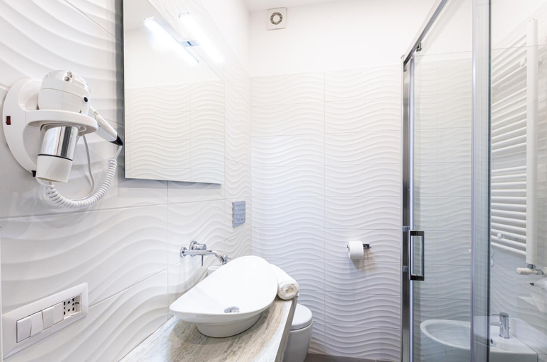 Bathroom 3, SorrentoVibes - Conny's House, Napoli
