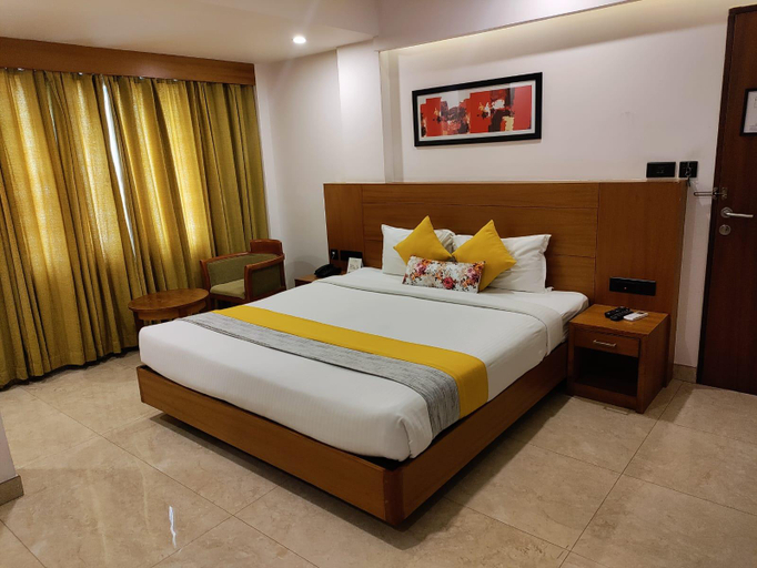 Others 5, Park Residency, Kozhikode