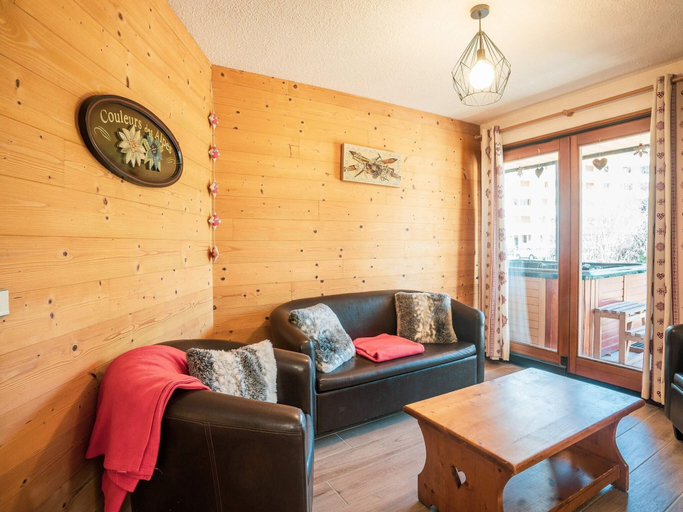 Others 3, Chalet in Les Deux Alpes Near Ski Lift, Isère