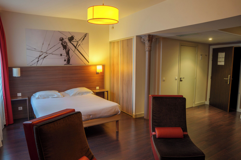 Bedroom 4, Comfort Aparthotel Saint-Etienne, Loire