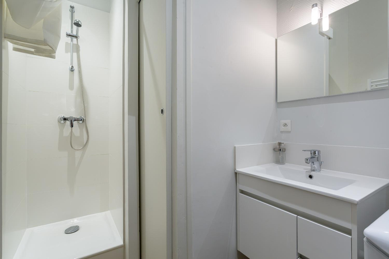 Bedroom 4, Jusqua 6 personnes au coeur du Vieux Lyon, Rhône