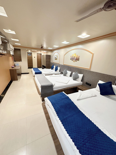 Bedroom 2, Saibaba International Hotel, Ahmadnagar