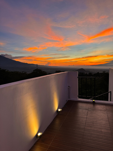 balcony 5