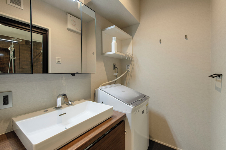 Bathroom 5, HOTEL MASTAY jingumichi, Kyoto