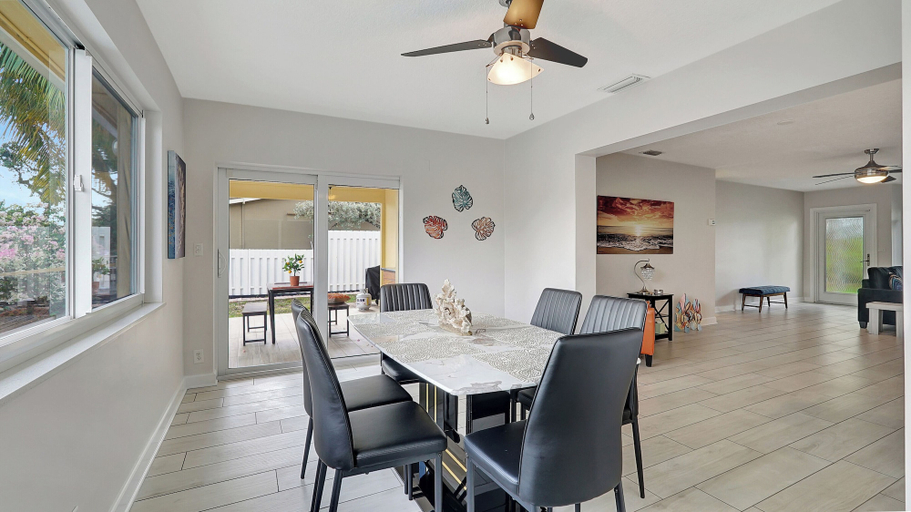 Food & Drinks, Waterfront Villa Private Pool!, Broward