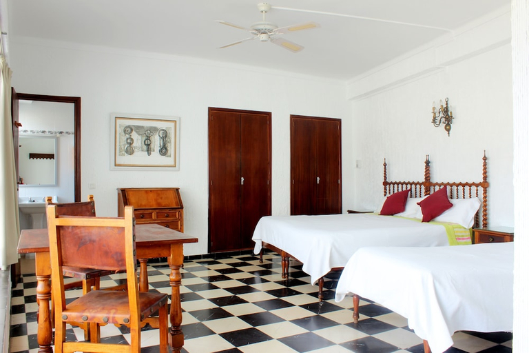Bedroom 3, Hostal Cas Bombu, Baleares