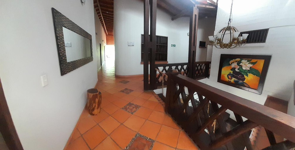 Others 3, Hotel Frutas del Lago, Caucasia