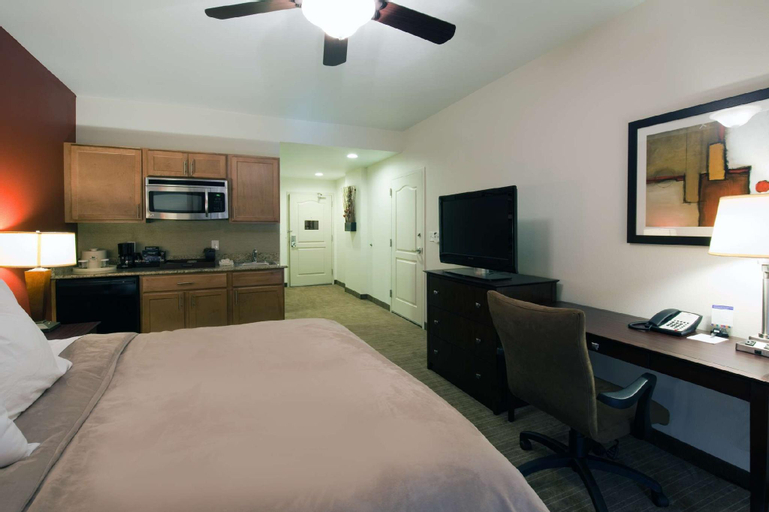 Bedroom 16