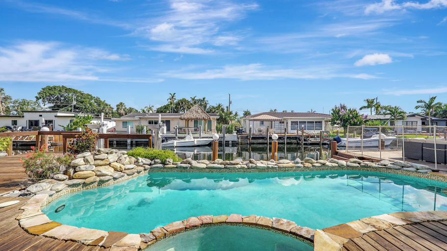 Sport & Beauty 1, Waterfront Villa Private Pool!, Broward