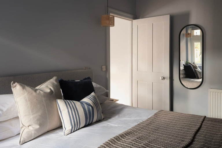 Bedroom 3, St Catherine s Hospital - Superior Apartment, Bath and North East Somerset