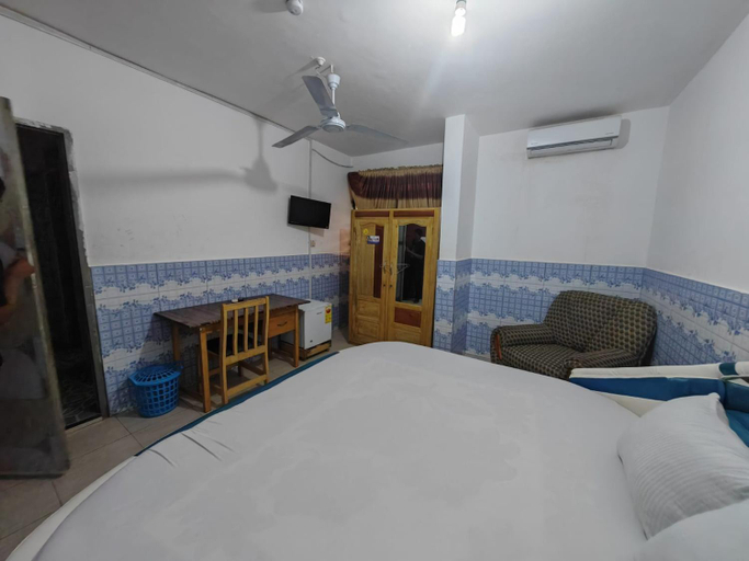 Bedroom 2, Elizz guest house, Accra