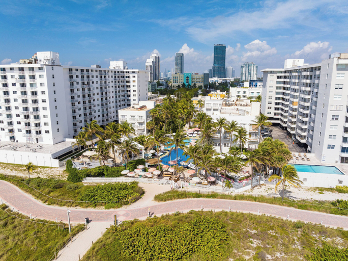 Exterior & Views 2, The Savoy Hotel & Beach Club, Miami-Dade