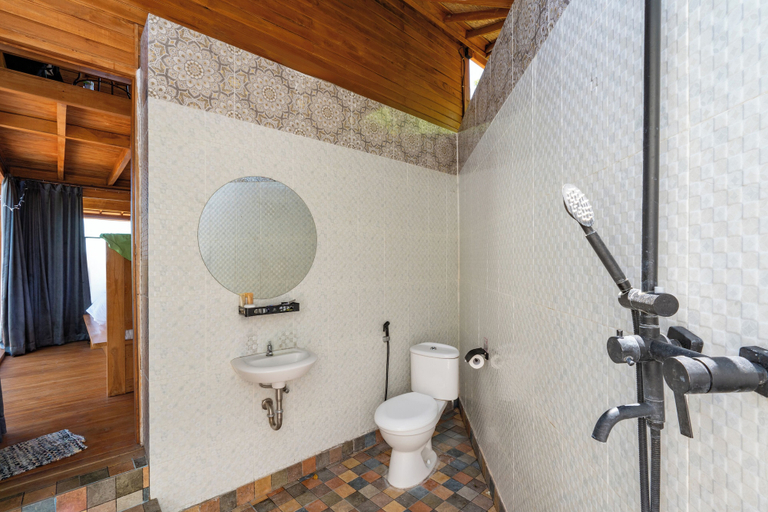 Bathroom 5, Butterfly Villas Nusa Ceningan, Klungkung