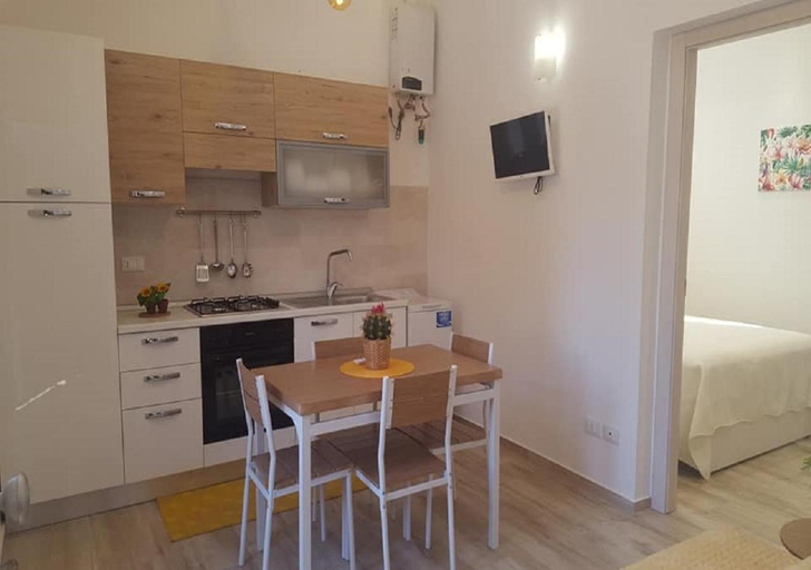 Others 3, DE MEO Guest House, Trapani
