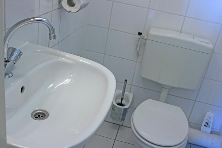 Bathroom 4, Koopermoolen, Amsterdam