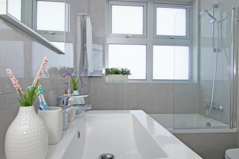 Bathroom 4, Villa Medusa