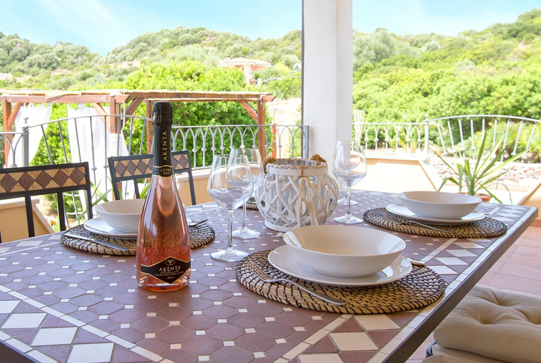 Food & Drinks, Villa Pedra Alghero - appartamento in villa con piscina, Sassari