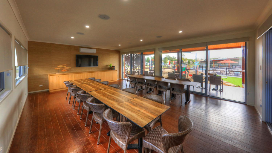 Food & Drinks 5, Ingenia Holidays Rivershore, Maroochy - Paynter-Petrie Creek