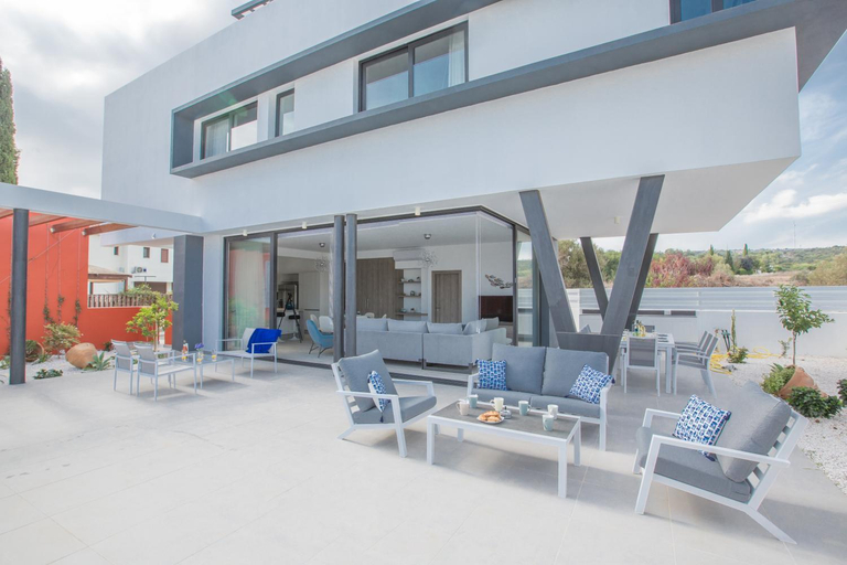 Others 3, Colour Residences