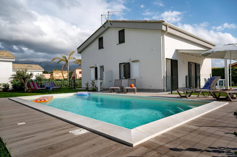 Sport & Beauty, Residence Salinelle Beach Villa Vulcano 4, Palermo