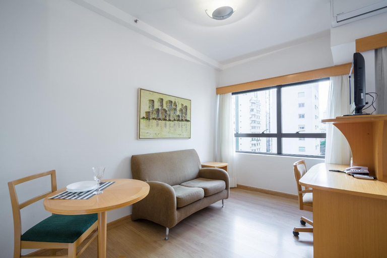 BHomy Jardins Conforto na Alameda Lorena TU705, São Paulo