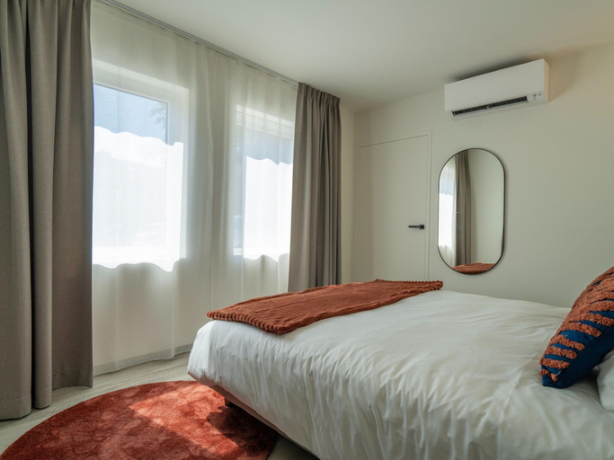 Bedroom 3, Luxury villa with pool sauna Kortrijk, West-Vlaanderen