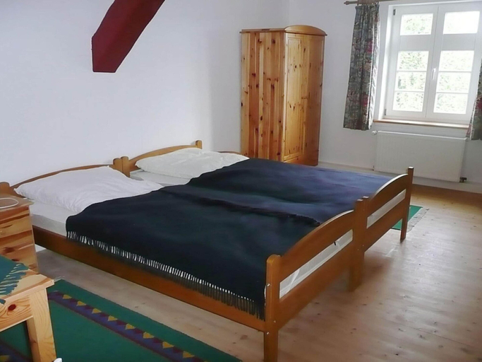 Room 5, Holiday Apartment Kemenate, Kassel