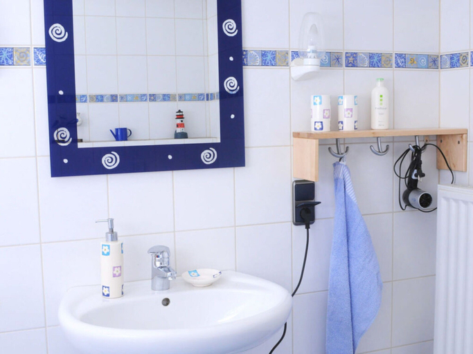 Bathroom 4, Holiday Apartment Haus Kirsch, Fulda