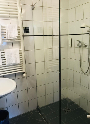 Bathroom 5, Hotel Weingut Dehren, Cochem-Zell
