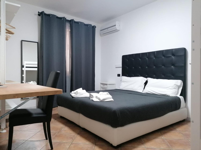 Bedroom 3, B&B Il Viaggiatore, Massa Carrara