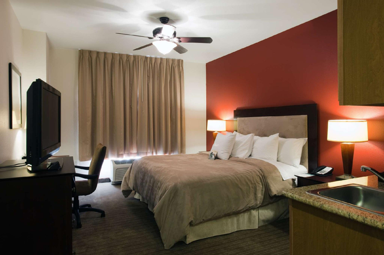 Bedroom 18