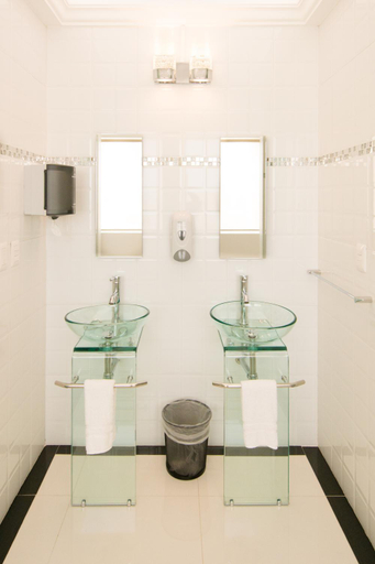 Bathroom 4, Grand Hotel Tepatitlan, Tepatitlán de Morelos